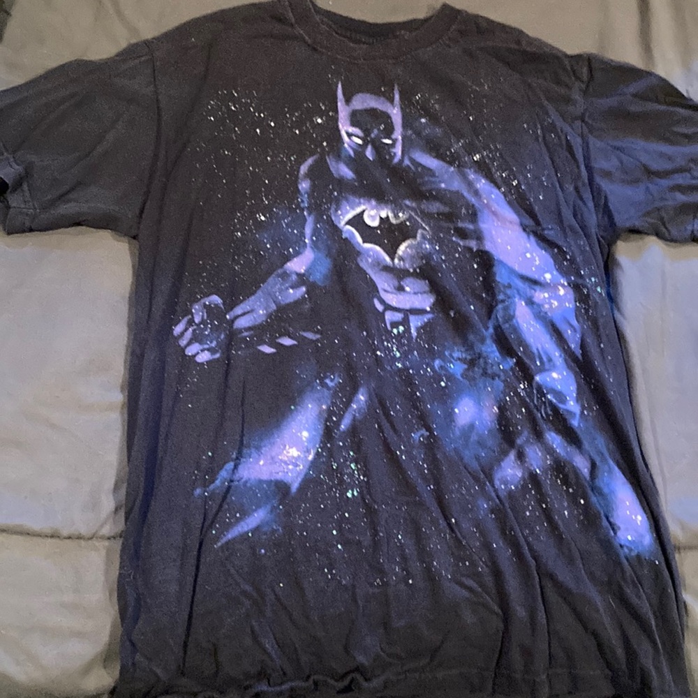 Batman T-Shirt Size Medium